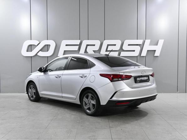 Hyundai Solaris II Рестайлинг с пробегом 2021 года, цена 1 659 000 рублей, 81811 км, седан, Автокод Объявления