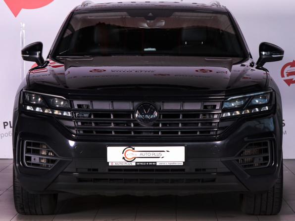 Volkswagen Touareg III с пробегом 2019 года, цена 4 100 000 рублей, 137197 км, внедорожник, Автокод Объявления