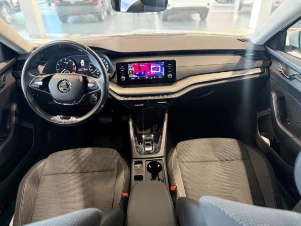 Skoda Octavia IV (A8) с пробегом 2021 года, цена 2 295 000 рублей, 85342 км, лифтбек, Автокод Объявления