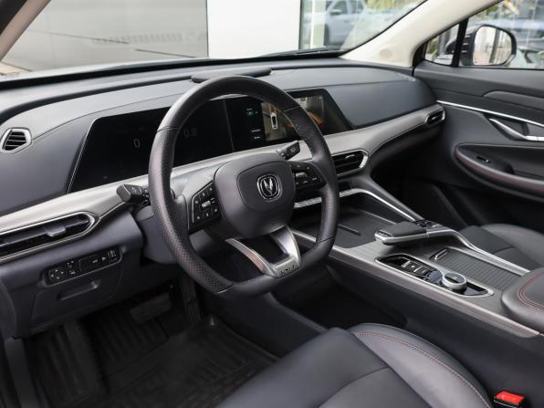 Changan UNI-T I Рестайлинг с пробегом 2024 года, цена 2 598 000 рублей, 28400 км, внедорожник, Автокод Объявления