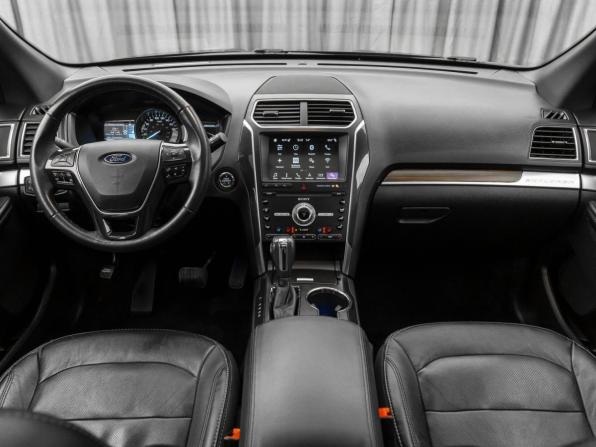 Ford Explorer V Рестайлинг 2 с пробегом 2019 года, цена 3 200 000 рублей, 137573 км, внедорожник, Автокод Объявления