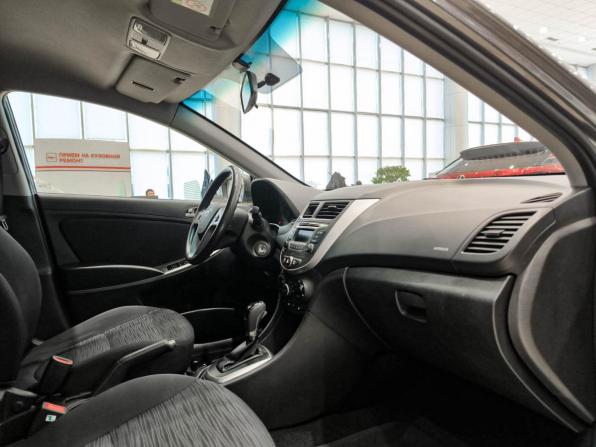 Hyundai Solaris I Рестайлинг с пробегом 2014 года, цена 930 000 рублей, 174660 км, седан, Автокод Объявления