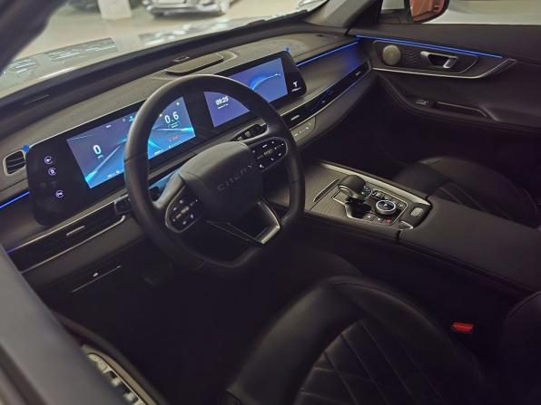 Chery Tiggo 8 Pro Max I Рестайлинг с пробегом 2024 года, цена 2 190 000 рублей, 30867 км, внедорожник, Автокод Объявления