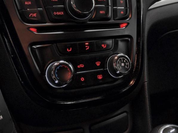Opel Mokka I с пробегом 2014 года, цена 680 300 рублей, 262610 км, внедорожник, Автокод Объявления