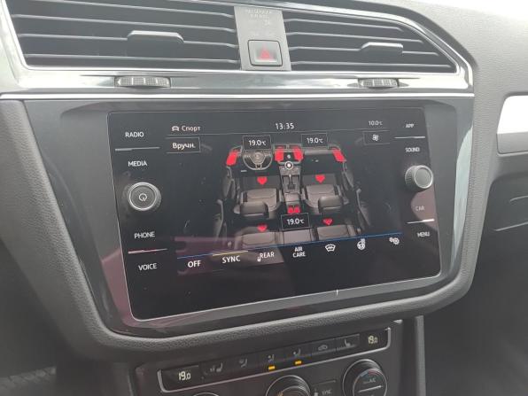 Volkswagen Tiguan II с пробегом 2020 года, цена 2 999 800 рублей, 61451 км, внедорожник, Автокод Объявления