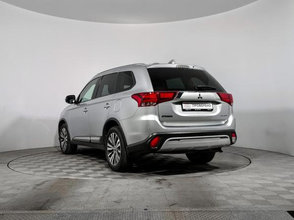 Mitsubishi Outlander III Рестайлинг 3 с пробегом 2019 года, цена 2 190 000 рублей, 84250 км, внедорожник, Автокод Объявления