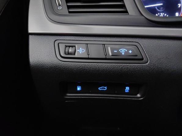 Hyundai Sonata VII (LF) Рестайлинг с пробегом 2019 года, цена 1 499 000 рублей, 153737 км, седан, Автокод Объявления