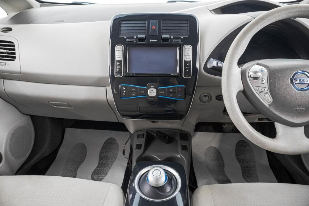 Nissan Leaf I (ZE0/AZE0) Барнаул  - изображение 15