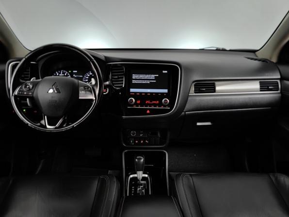 Mitsubishi Outlander III Рестайлинг 3 с пробегом 2020 года, цена 2 598 000 рублей, 109000 км, внедорожник, Автокод Объявления