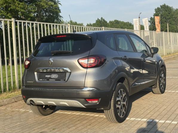 Renault Kaptur I с пробегом 2017 года, цена 1 423 000 рублей, 53212 км, внедорожник, Автокод Объявления