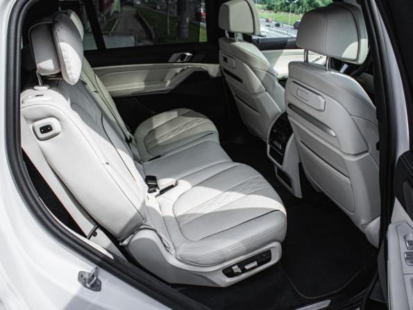BMW X7 I (G07) Рестайлинг с пробегом 2023 года, цена 11 650 000 рублей, 61526 км, внедорожник, Автокод Объявления