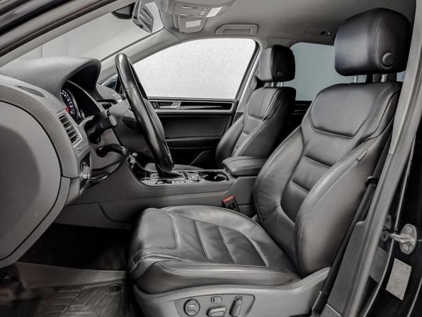 Volkswagen Touareg II Рестайлинг с пробегом 2016 года, цена 2 750 000 рублей, 141420 км, внедорожник, Автокод Объявления