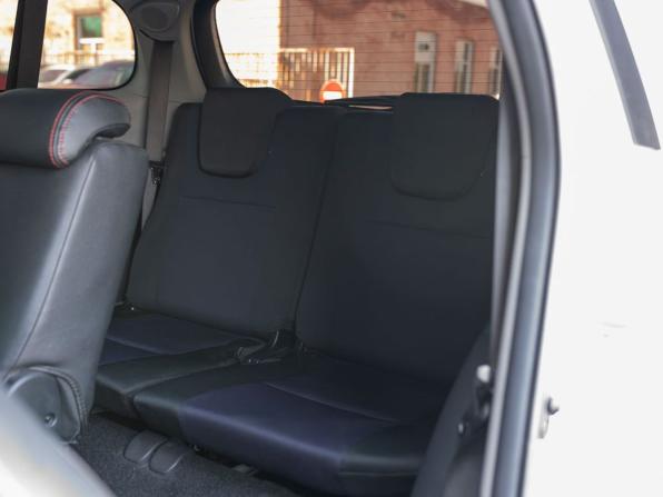 Toyota Wish II Рестайлинг с пробегом 2012 года, цена 1 410 000 рублей, 122435 км, минивэн, Автокод Объявления