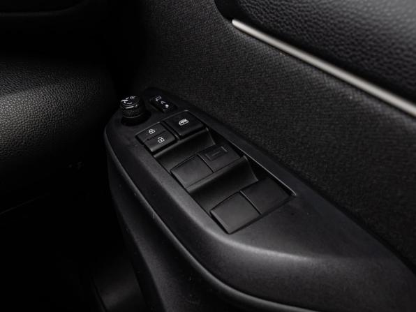 Toyota Yaris IV с пробегом 2020 года, цена 1 240 000 рублей, 47566 км, хэтчбек, Автокод Объявления