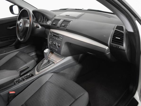BMW 1 серии I (E81/E82/E87/E88) Рестайлинг с пробегом 2011 года, цена 1 350 000 рублей, 50408 км, хэтчбек, Автокод Объявления