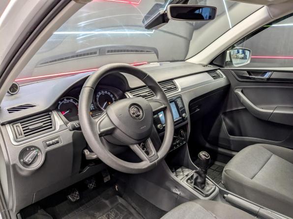 Skoda Rapid I Рестайлинг с пробегом 2019 года, цена 850 000 рублей, 184126 км, лифтбек, Автокод Объявления