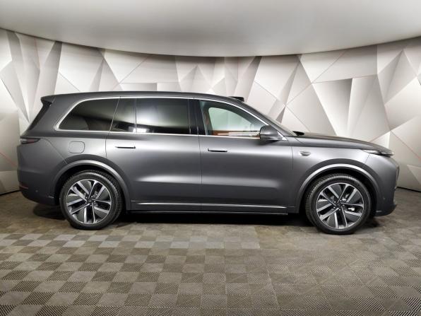 Li Auto (Lixiang) L9 I Рестайлинг с пробегом 2024 года, цена 7 495 000 рублей, 21197 км, внедорожник, Автокод Объявления