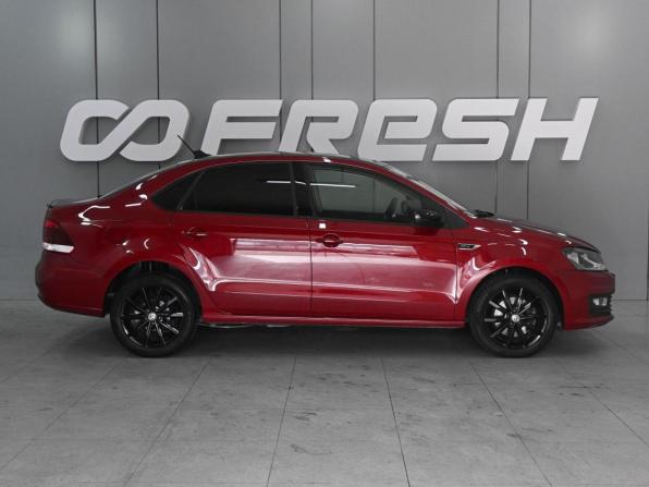 Volkswagen Polo V Рестайлинг с пробегом 2019 года, цена 1 550 000 рублей, 73617 км, седан, Автокод Объявления