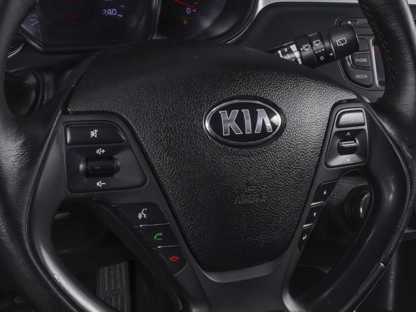 Kia Ceed II с пробегом 2015 года, цена 1 099 000 рублей, 140343 км, хэтчбек, Автокод Объявления
