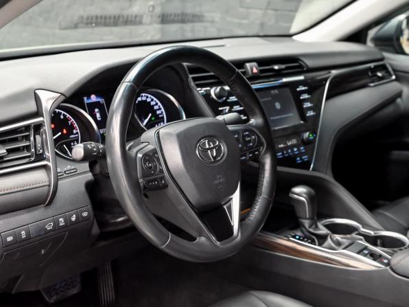 Toyota Camry VIII (XV70) с пробегом 2019 года, цена 2 950 000 рублей, 101100 км, седан, Автокод Объявления