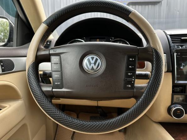 Volkswagen Touareg I Рестайлинг с пробегом 2006 года, цена 699 000 рублей, 265600 км, внедорожник, Автокод Объявления