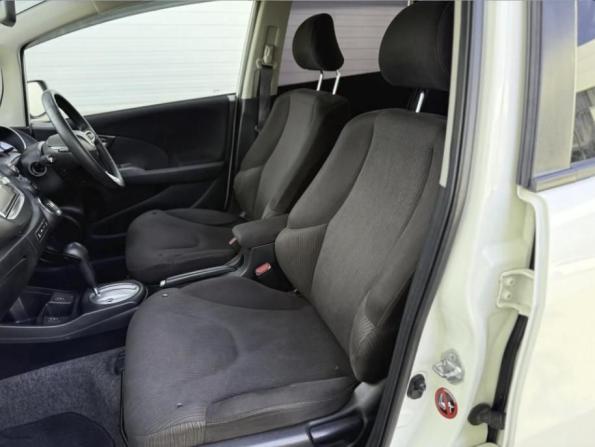 Honda Fit II с пробегом 2012 года, цена 980 000 рублей, 196800 км, хэтчбек, Автокод Объявления
