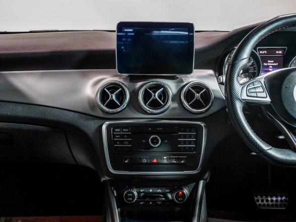 Mercedes-Benz CLA I (C117 X117) с пробегом 2015 года, цена 1 760 000 рублей, 77400 км, седан, Автокод Объявления