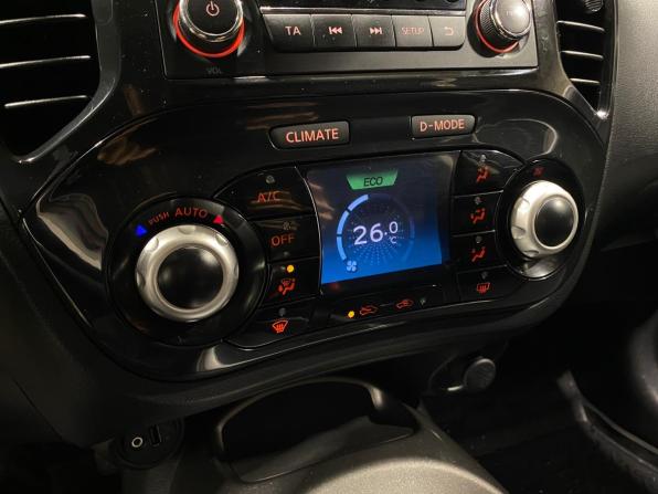 Nissan Juke I с пробегом 2012 года, цена 900 000 рублей, 247341 км, внедорожник, Автокод Объявления