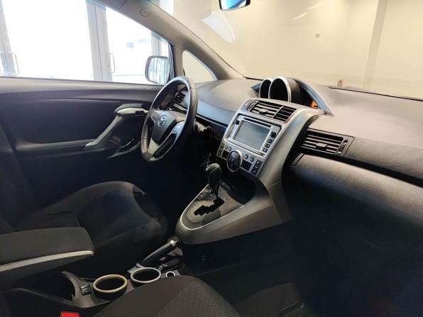 Toyota Verso I с пробегом 2012 года, цена 970 000 рублей, 287392 км, компактвэн, Автокод Объявления