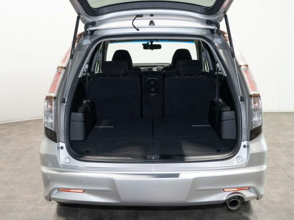 Honda Stream II Рестайлинг с пробегом 2009 года, цена 1 400 000 рублей, 126694 км, компактвэн, Автокод Объявления