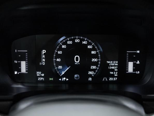 Volvo V90 Cross Country I с пробегом 2018 года, цена 3 129 700 рублей, 124834 км, универсал, Автокод Объявления