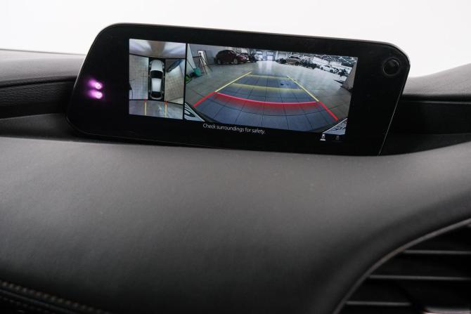 Mazda 3 IV (BP) с пробегом 2019 года, цена 1 699 000 рублей, 104000 км, хэтчбек, Автокод Объявления