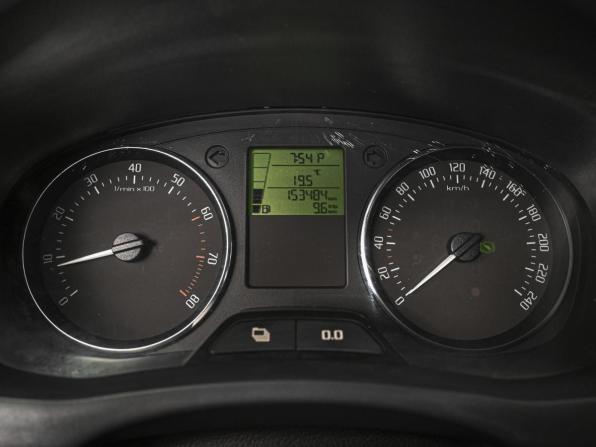 Skoda Roomster I Рестайлинг с пробегом 2011 года, цена 760 000 рублей, 153484 км, компактвэн, Автокод Объявления