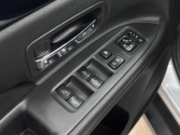 Mitsubishi Outlander III Рестайлинг 3 с пробегом 2018 года, цена 2 100 000 рублей, 172885 км, внедорожник, Автокод Объявления