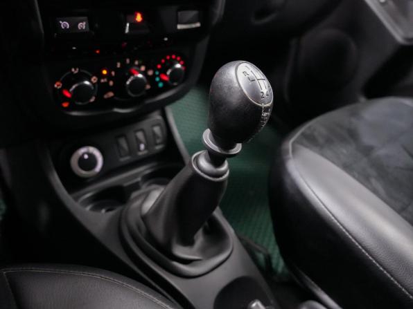 Renault Duster I Рестайлинг с пробегом 2018 года, цена 1 225 000 рублей, 202000 км, внедорожник, Автокод Объявления