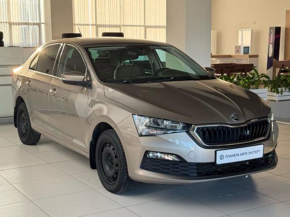 Skoda Rapid II с пробегом 2021 года, цена 1 560 000 рублей, 83869 км, лифтбек, Автокод Объявления