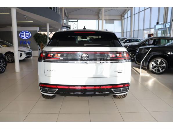 Новый Volkswagen Teramont I Рестайлинг (China Market) 2025 года, цена 5 640 000 рублей, внедорожник, Автокод Объявления