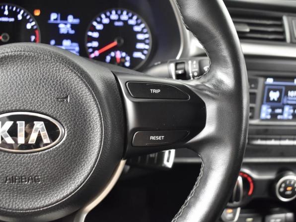 Kia Rio IV Рестайлинг с пробегом 2021 года, цена 1 743 200 рублей, 71463 км, седан, Автокод Объявления