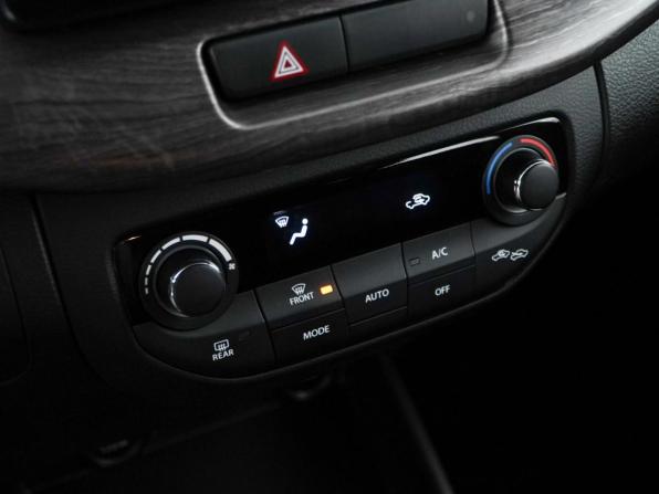 Suzuki Ertiga II Рестайлинг с пробегом 2023 года, цена 1 999 077 рублей, 83371 км, компактвэн, Автокод Объявления