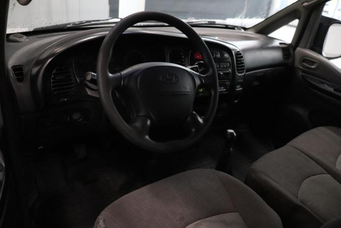 Hyundai H-1 I Рестайлинг с пробегом 2006 года, цена 627 000 рублей, 253783 км, минивэн, Автокод Объявления