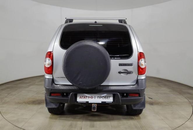Chevrolet Niva I Рестайлинг с пробегом 2018 года, цена 710 000 рублей, 194000 км, внедорожник, Автокод Объявления