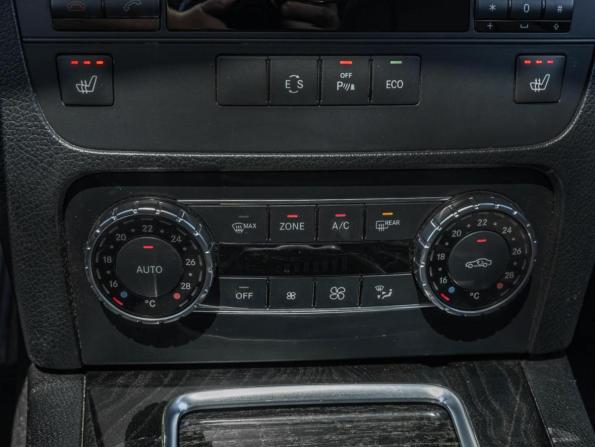 Mercedes-Benz GLK-Класс I (X204) Рестайлинг с пробегом 2012 года, цена 2 288 000 рублей, 236602 км, внедорожник, Автокод Объявления