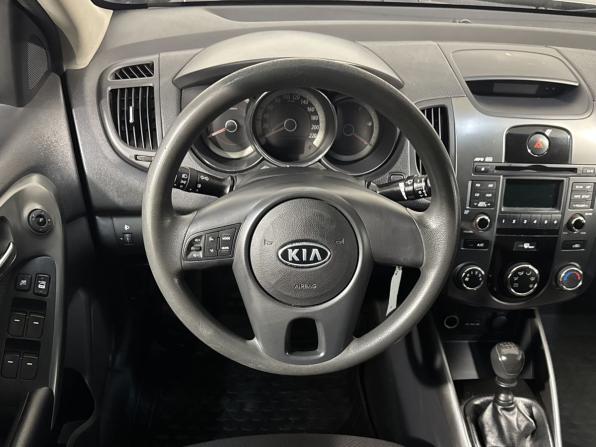 Kia Cerato II с пробегом 2013 года, цена 749 800 рублей, 130000 км, седан, Автокод Объявления
