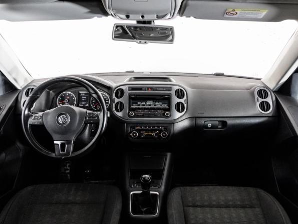 Volkswagen Tiguan I Рестайлинг с пробегом 2012 года, цена 949 000 рублей, 224340 км, внедорожник, Автокод Объявления