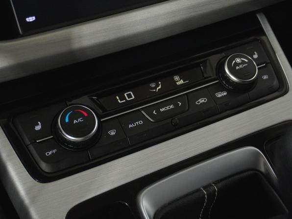 Geely Atlas I с пробегом 2019 года, цена 1 278 000 рублей, 131836 км, внедорожник, Автокод Объявления