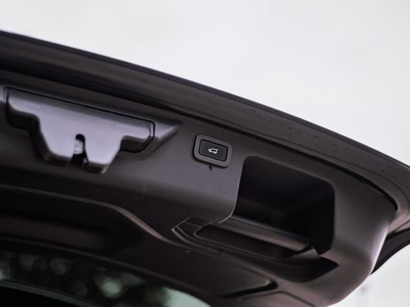 Land Rover Discovery Sport I с пробегом 2019 года, цена 2 990 000 рублей, 66179 км, внедорожник, Автокод Объявления