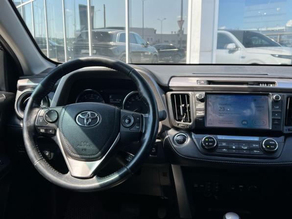Toyota RAV4 IV (XA40) Рестайлинг с пробегом 2019 года, цена 2 689 000 рублей, 99204 км, внедорожник, Автокод Объявления