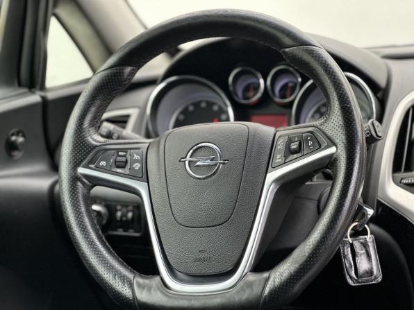 Opel Astra J Рестайлинг с пробегом 2012 года, цена 750 000 рублей, 163566 км, хэтчбек, Автокод Объявления