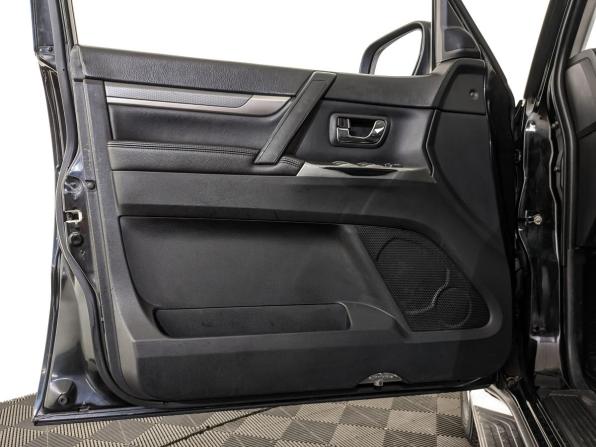 Mitsubishi Pajero IV Рестайлинг 1 с пробегом 2012 года, цена 2 220 000 рублей, 175250 км, внедорожник, Автокод Объявления