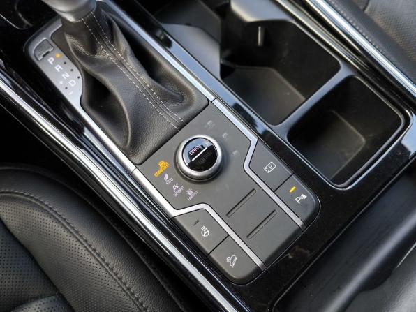Kia Sorento IV с пробегом 2022 года, цена 4 260 000 рублей, 83000 км, внедорожник, Автокод Объявления